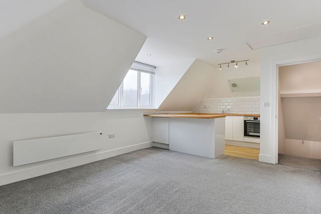 Flat 4, 47, Heron Court Road, Bournemouth photo 2