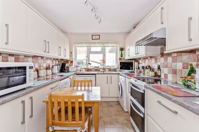 Bungalow for sale in Cherrycroft Drive, Naphill, High Wycombe