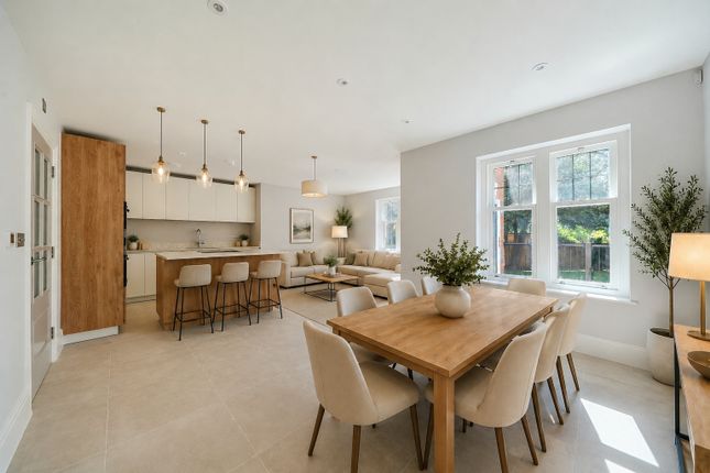 10, Hermitage Place, Maidenhead photo 4