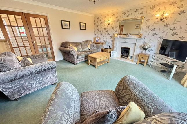 9, Linden Fold, Elswick photo 3