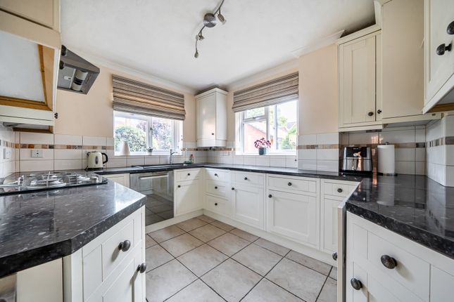 3, Dorney End, Buckinghamshire photo 4