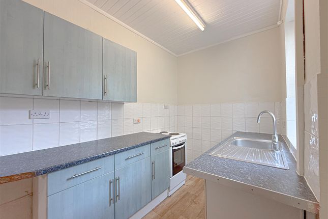 8, Cornwall Road, Derby photo 2