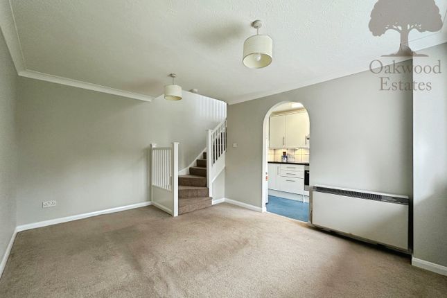 26, Simpson Close, Maidenhead photo 2