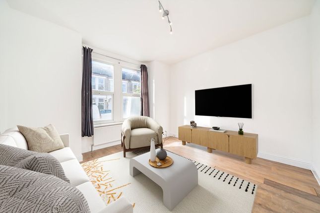 4, Renmuir Street, London photo 2