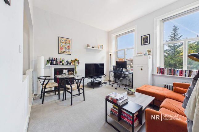 Flat H, 6, Templeton Place, Earls Court photo 2