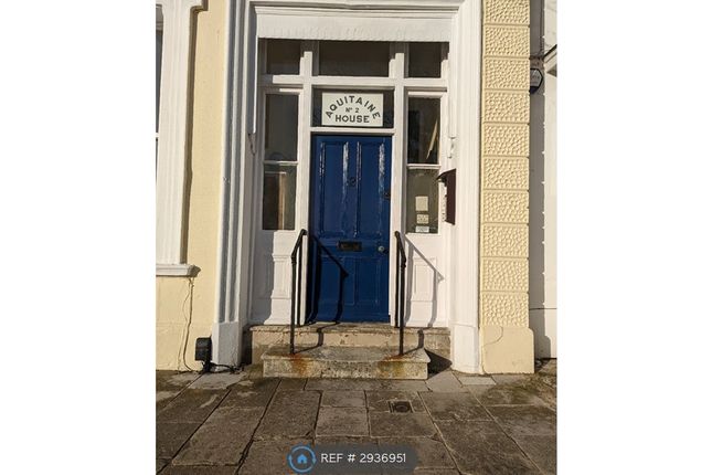 Flat A, Aquitaine House Grand Parade, Portsmouth photo 5