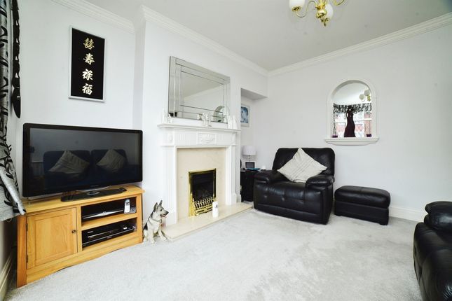 Terraced house for sale in Chestnut Avenue, Willerby, Hull