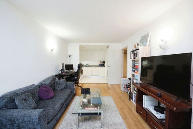 Cardinal Building,Flat 116, Station Approach, Hayes photo 2