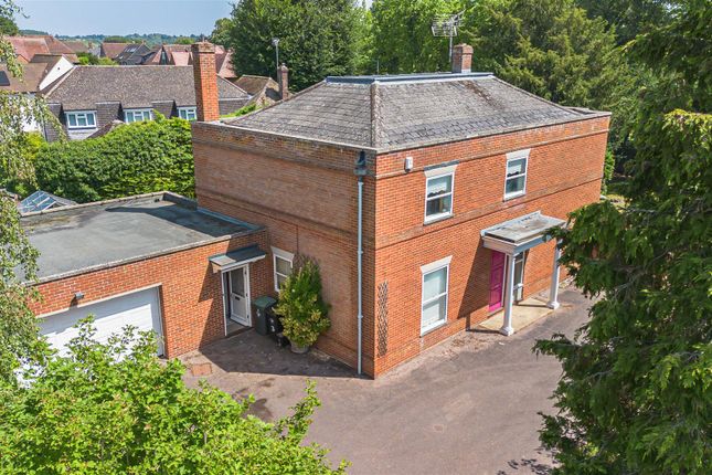 The Beeches, 3, Maberly Court, Saffron Walden photo 3