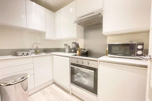79, Talbot Skyline, Harrow photo 3