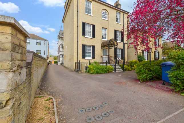Thumbnail Flat for sale in Felbrigge House, 39 Hills Road, Cambridge