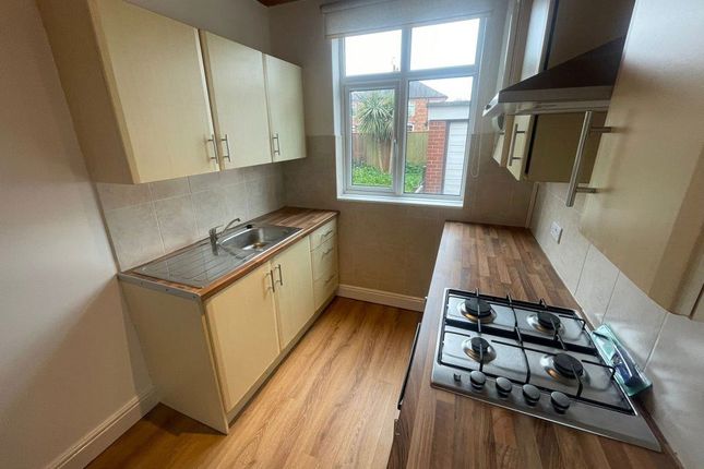 11, Holmlands Road, Darlington photo 3