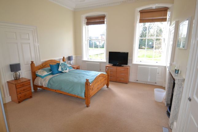 Flat 1, The Cedars, Epsom photo 5