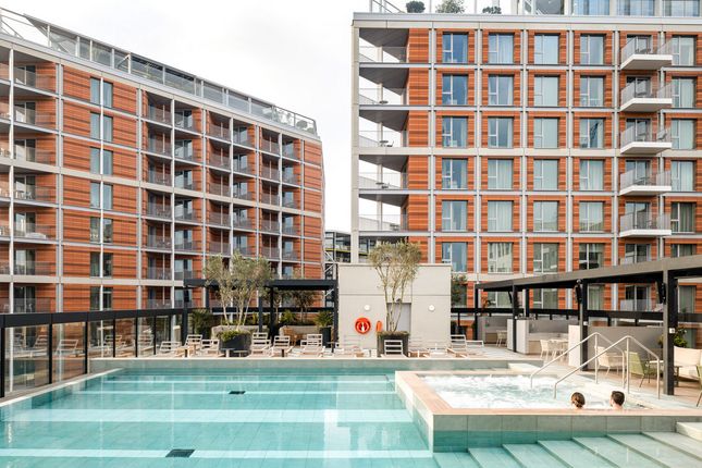 Flat to rent in Urban Rest, Battersea