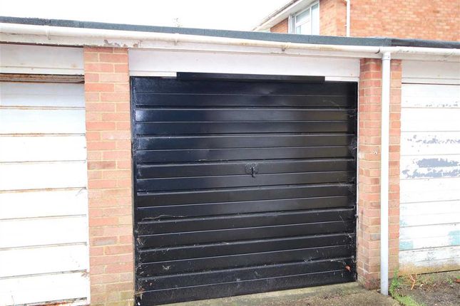 Property To Rent In Hudson Close Worthing Bn13 Zoopla