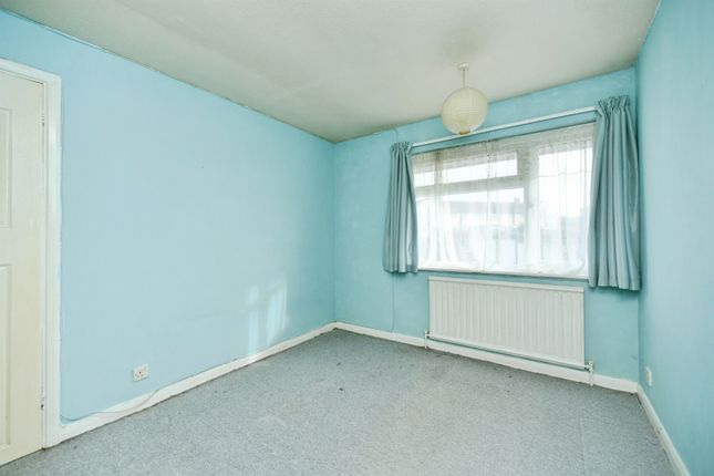 23, Glynde Close, Newhaven photo 4