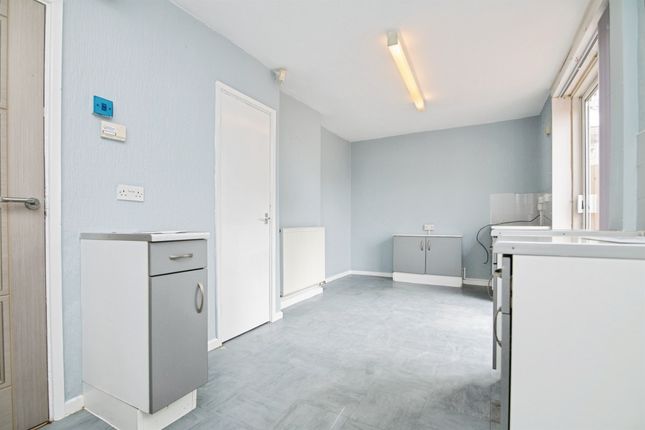 20, Sandy Lane, Wednesbury photo 3