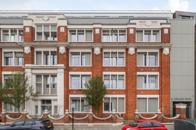 2-bed flat on 27,Flat 36, Arklow Road, London, £475,000