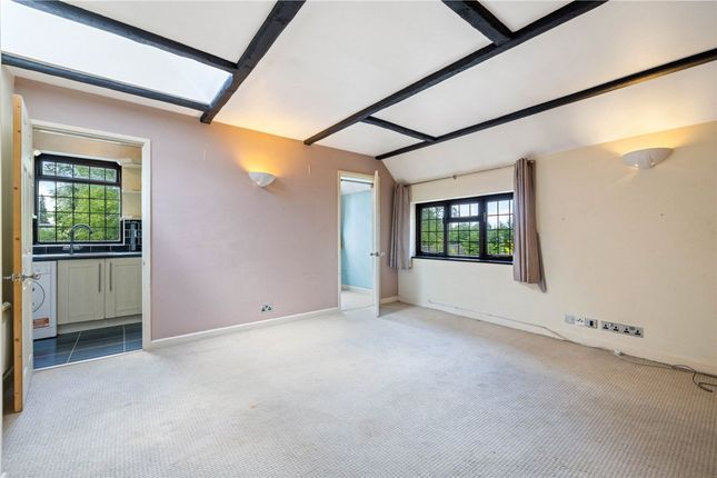 Flat 5, 29 Haslemere Road, Liphook photo 2