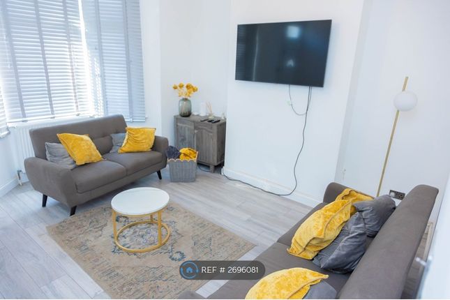 Shared Area (Living Room)