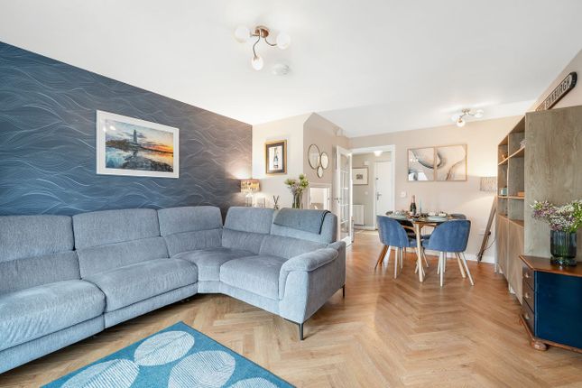53, Serf Avenue, Dunfermline photo 4