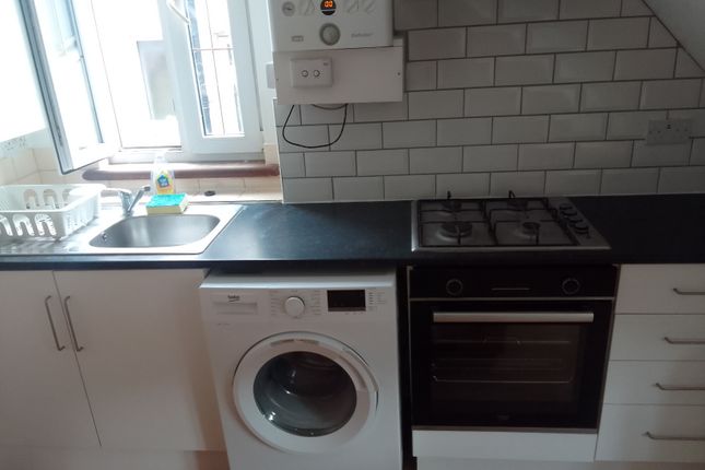 6, Temple Road, Croydon photo 3