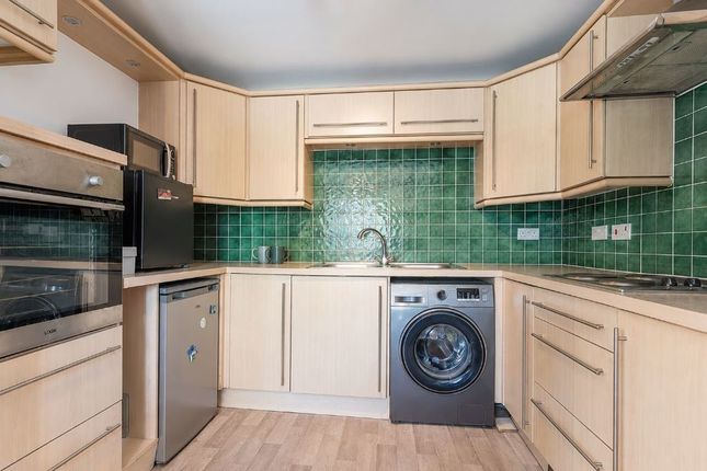 Flat 38 Rimini House, Ffordd Garthorne, Cardiff photo 2