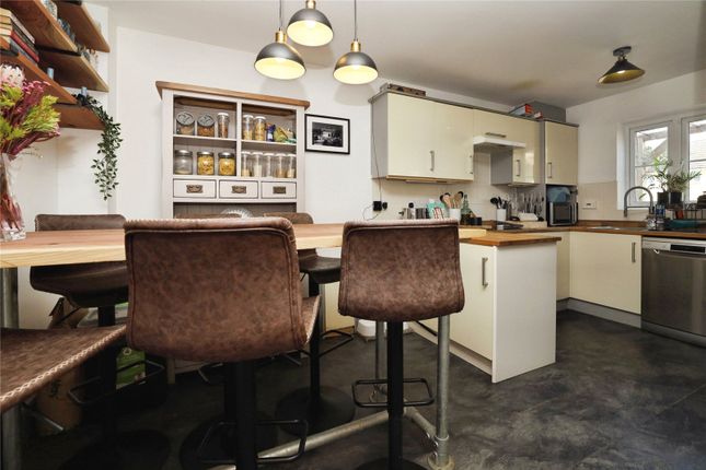 26, Donn Gardens, Devon photo 4