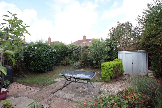 28, Beacon Heath, Exeter photo 4