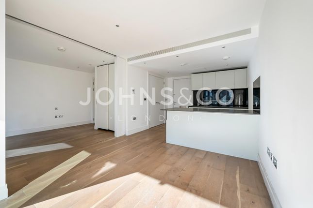 Studio flat on Apartment 33 1, Riverlight Quay, London, £555,000