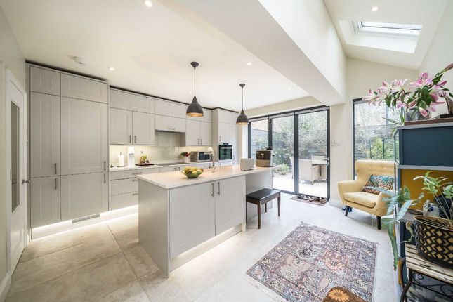 14, Netherford Road, London photo 3
