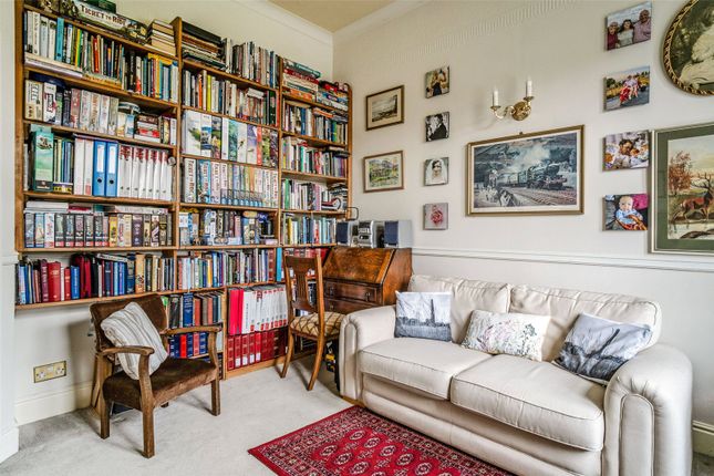 Flat for sale in Leamington Road, Broadway, Worcestershire