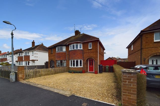 Thumbnail Semi-detached house for sale in Woodstock Road, Worcester, Worcestershire