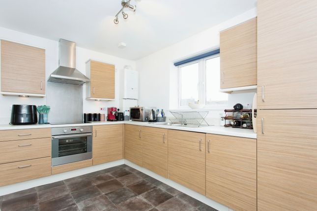 Flat for sale in Chieftain Way, Cambridge, Cambridgeshire