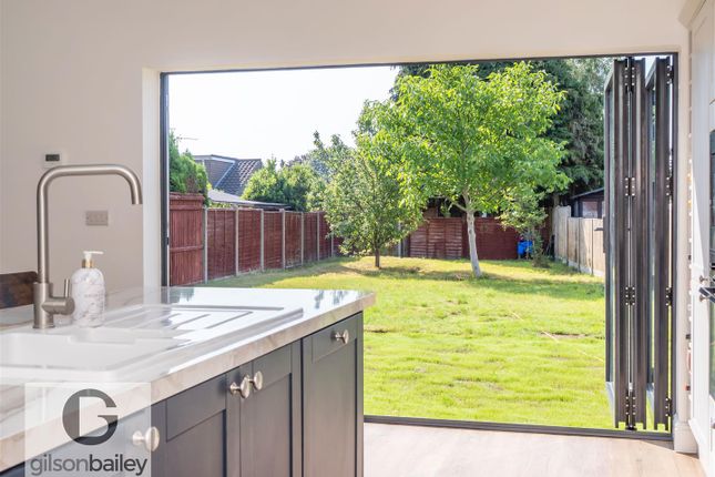 24, Meadow Way, Norwich photo 3
