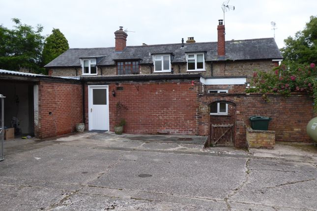 Semi Detached For Rent