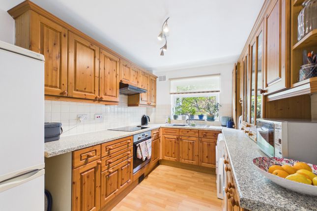 Westminster Court, Beckenham photo 2