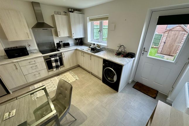 End terrace house to rent in Nicholson Close, Redhill, Nottingham