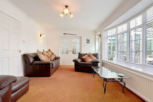 10 Alderley Close, Stockport photo 2