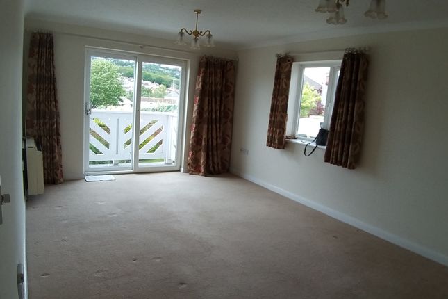 Flat 6 Cloverdale Court, Anning Road, Lyme Regis, Dorset photo 3
