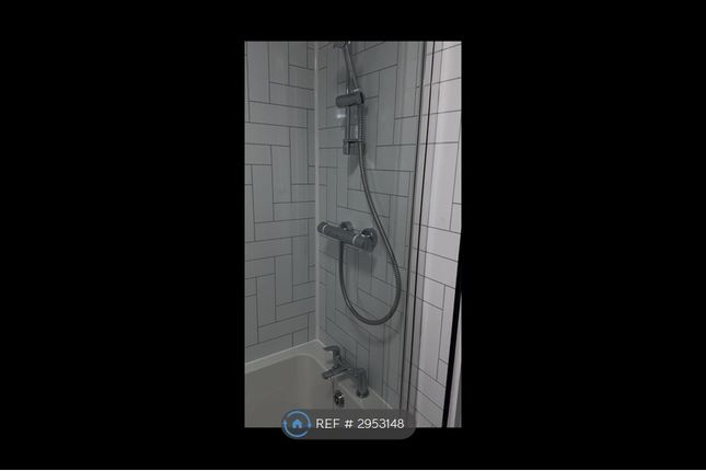Flat  Thorn House, North Street, Wincanton photo 4