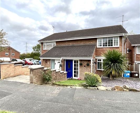 1-bed flat on Valley Road Hackenthorpe, Sheffield, £125,000