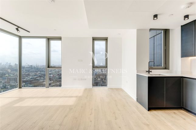 Thumbnail Flat to rent in Valencia Tower, 250 City Road, 3 Bollinder Place, London