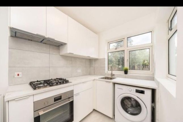 Carew Road, Croydon, London photo 4