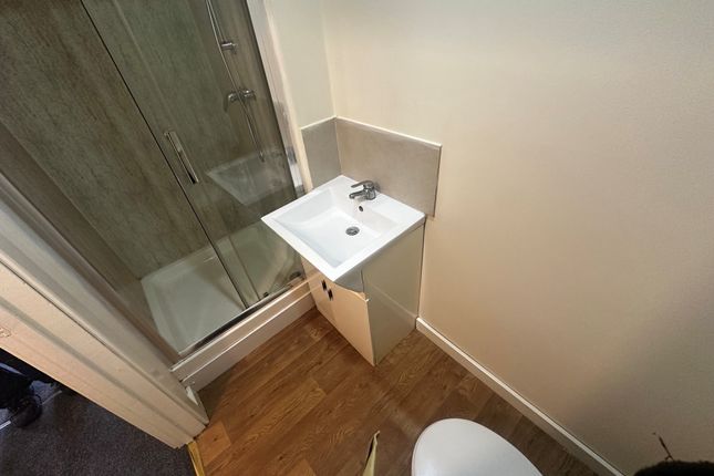 36b, Ripley photo 3