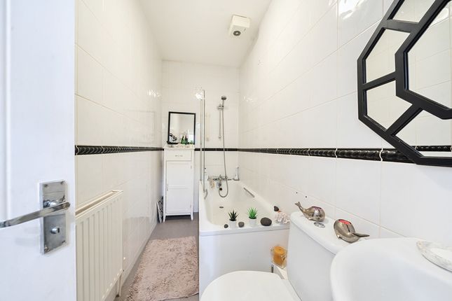 149, Marsh Road, Middlesex photo 4