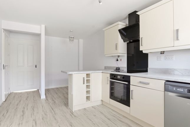 5, Fairlands Grove, Doncaster photo 4