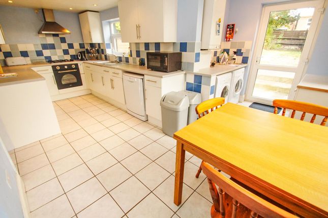 116 Hankinson Road, Bournemouth photo 3