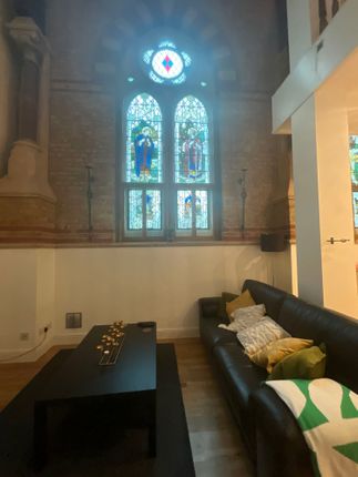 Flat 2 Reeds Chapel, Orphanage Road, Watford photo 2