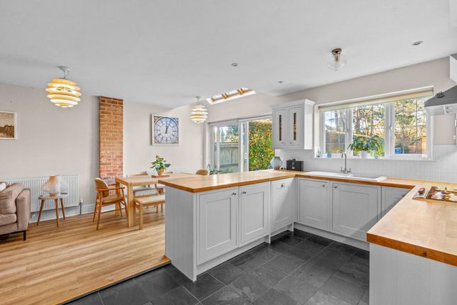 68 Lakes Lane, Beaconsfield photo 3